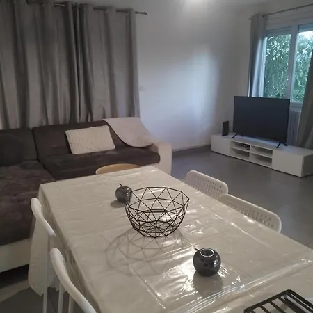 בית נופש Cozy House אנז'ה